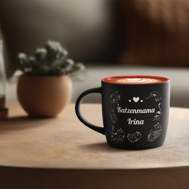 Keramikbecher mit Gravur Schwarz/Matt und Rot für eine Katzenmama zum Ehrentag Valentinstag