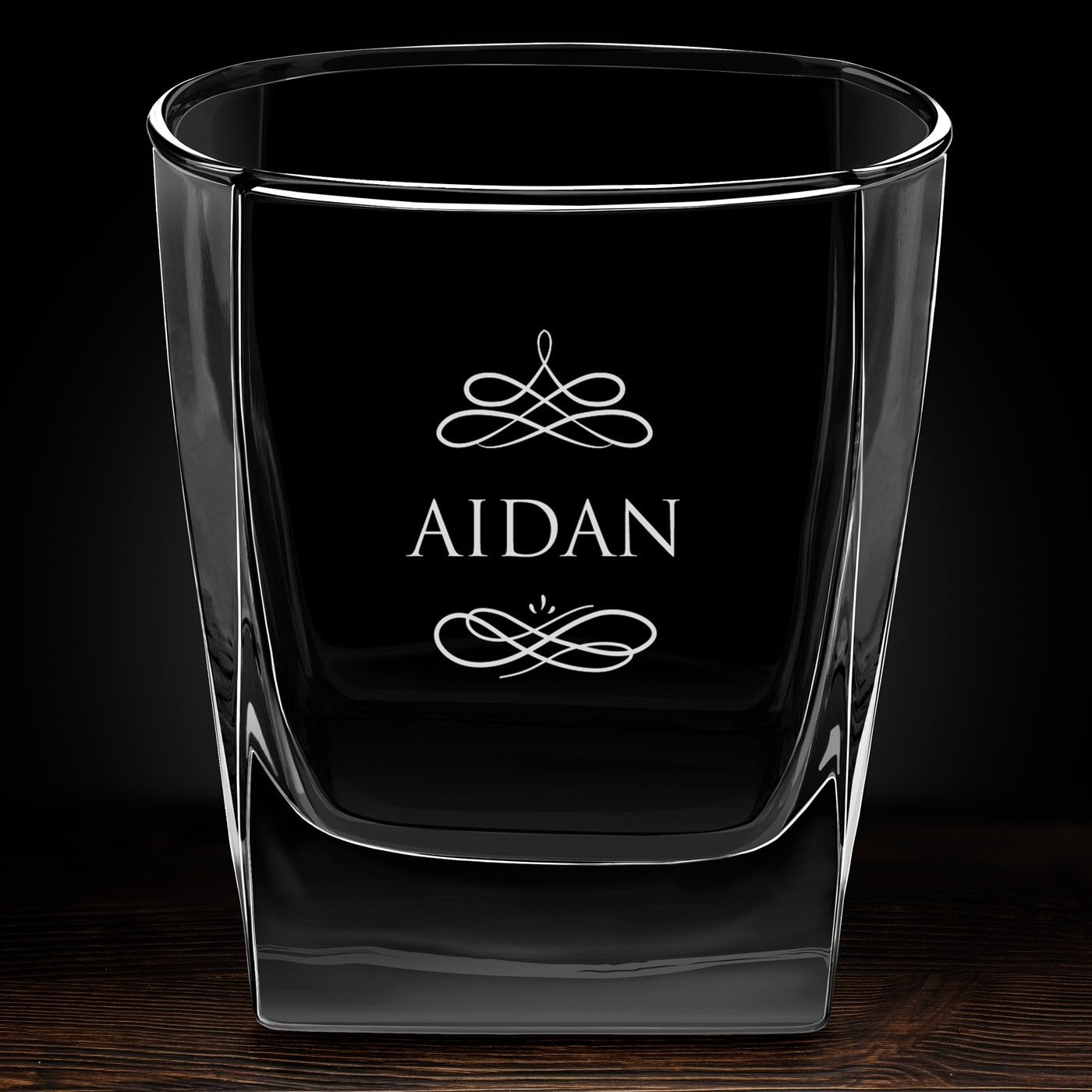 Whisky Glas mit Gravur für einen Whiskyfan zum Jubiläum