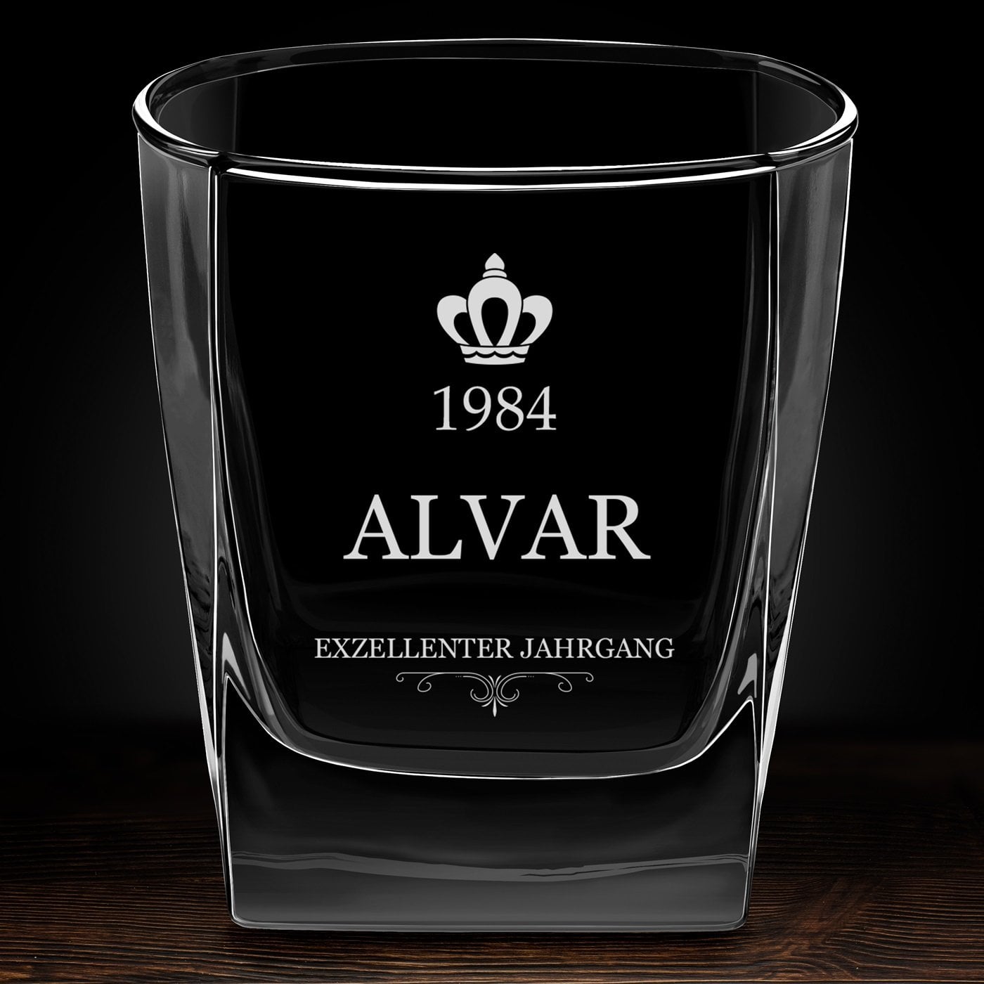 Whisky Glas mit Gravur für einen Scotchfan zum Geburtstag