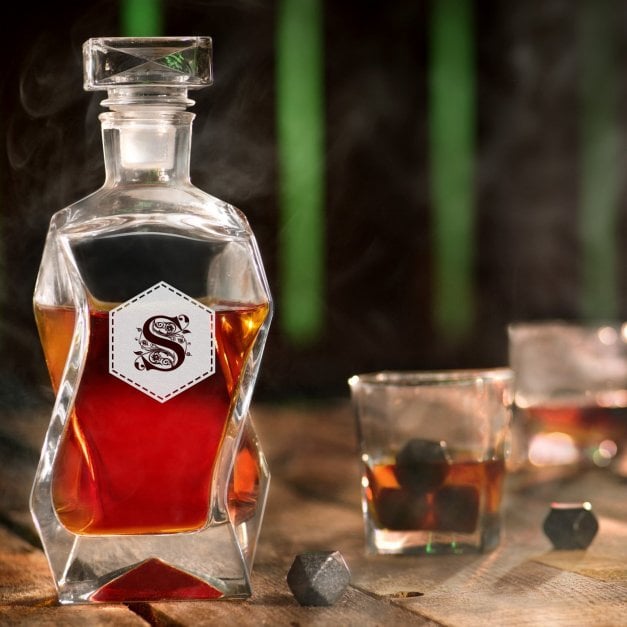 Moderne Whisky Karaffe mit 4 Gläsern und Gravur für ein Paar, eine Frau und einen Mann