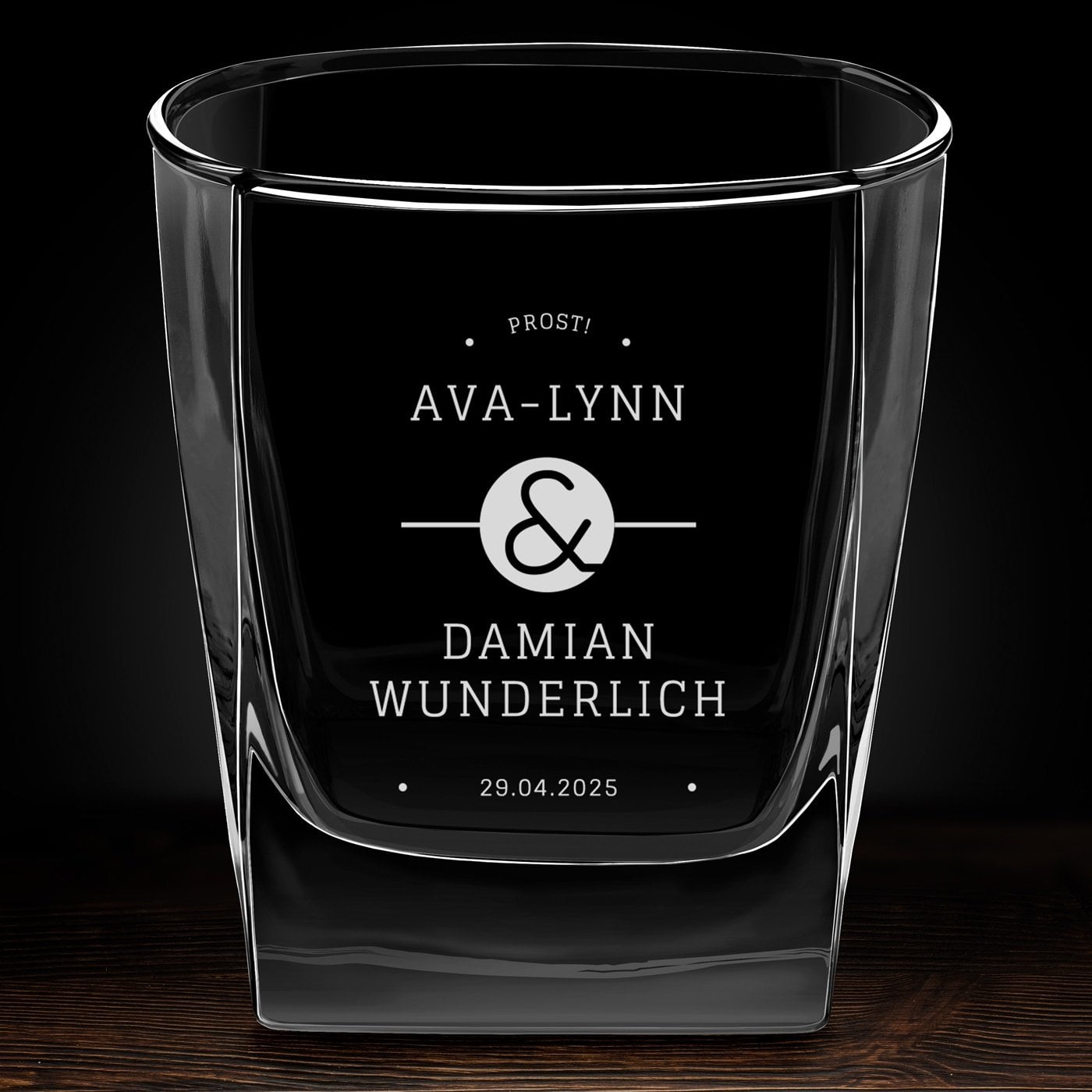 Whisky Glas mit Gravur für ein Paar zum Hochzeistag, zur Trauung