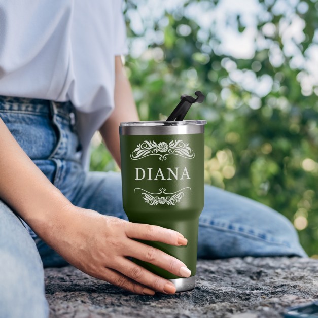 Grüner Thermobecher mit transparentem Deckel und Gravur für sie zum Namenstag