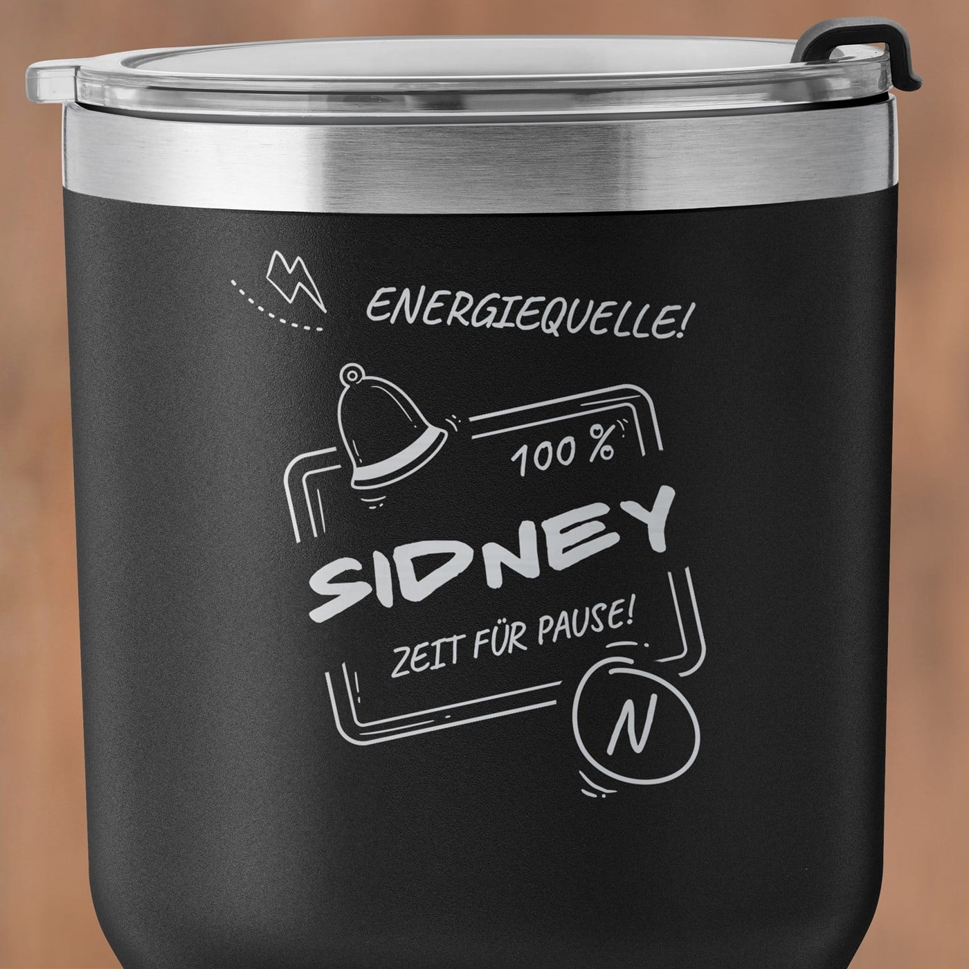 Schwarzer Thermobecher mit transparentem Deckel und Gravur für sie eine Studentin Lehrerin zum Ehrentag 