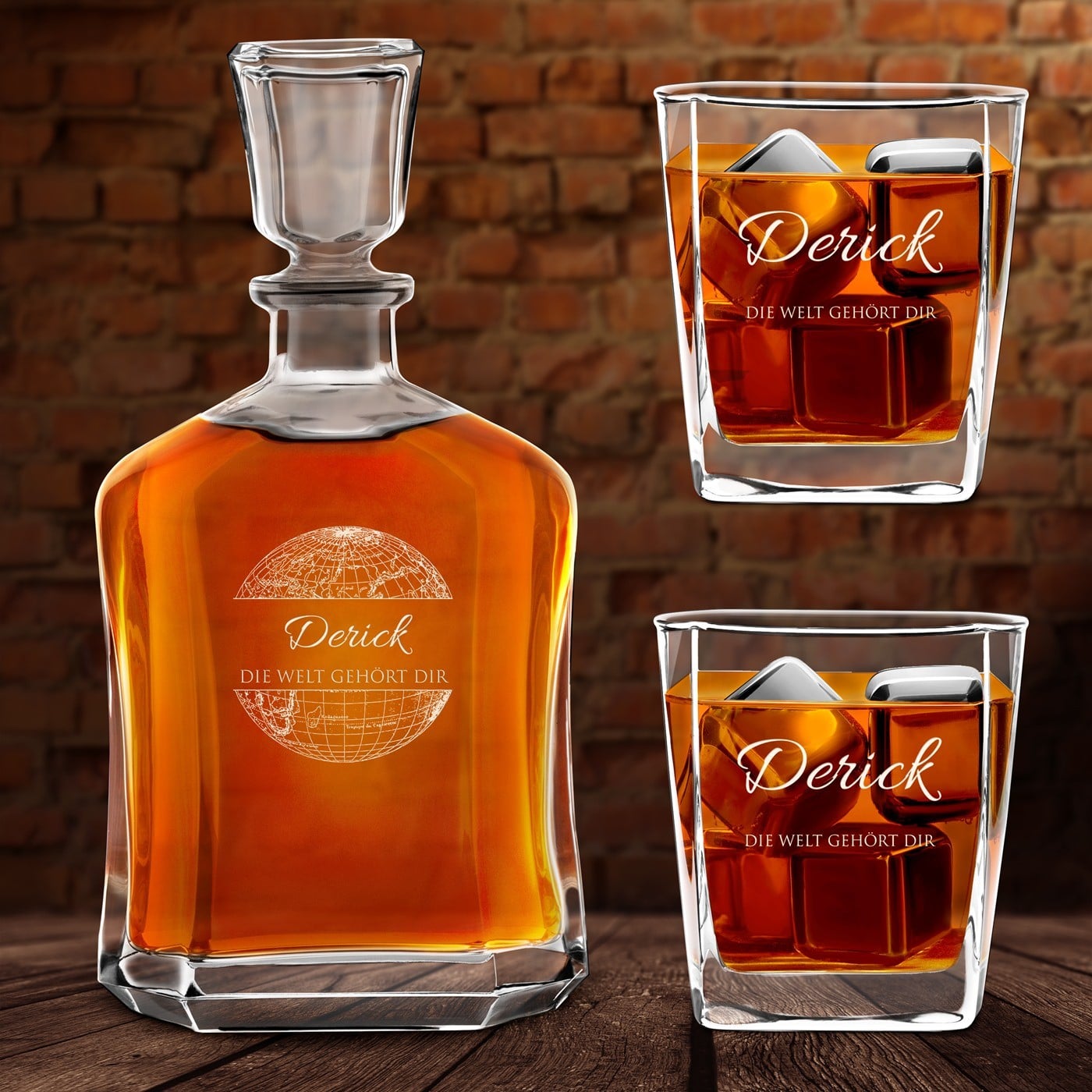 Whisky Karaffe mit 2 Gläsern und Gravur für einen Reisenden zum 18. Geburtstag