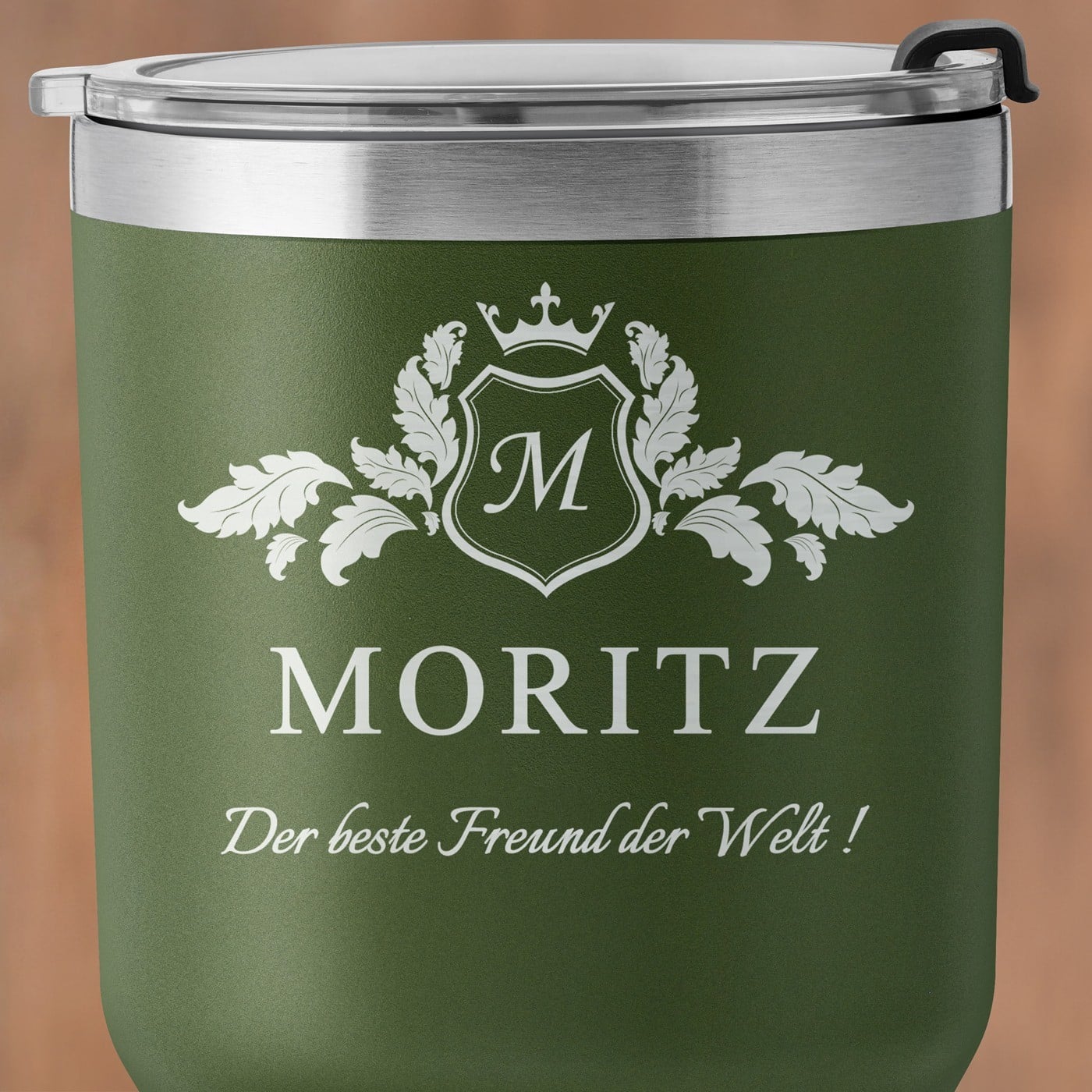 Grüner Thermobecher mit transparentem Deckel und Gravur für Ihren Freund