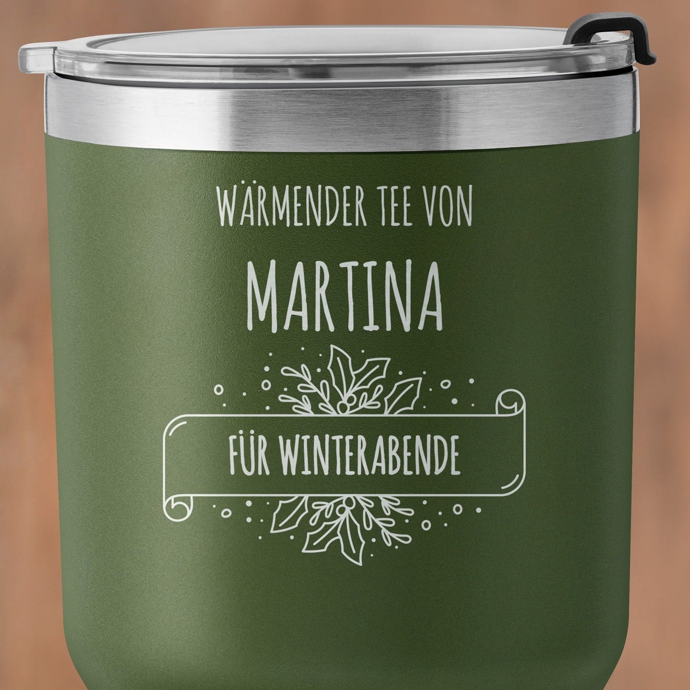 Grüner Thermobecher mit transparentem Deckel und Gravur für sie zum Weihnachtsfest