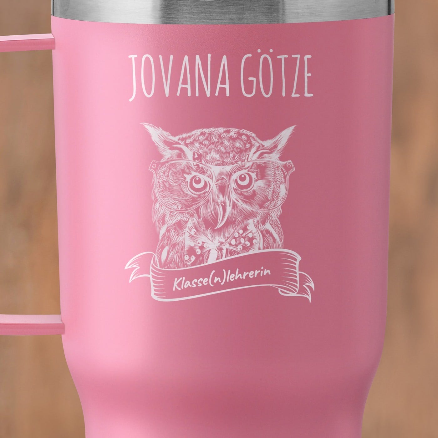 Rosa Isolierbecher mit transparentem Deckel und Gravur für Ihre Lehrerin