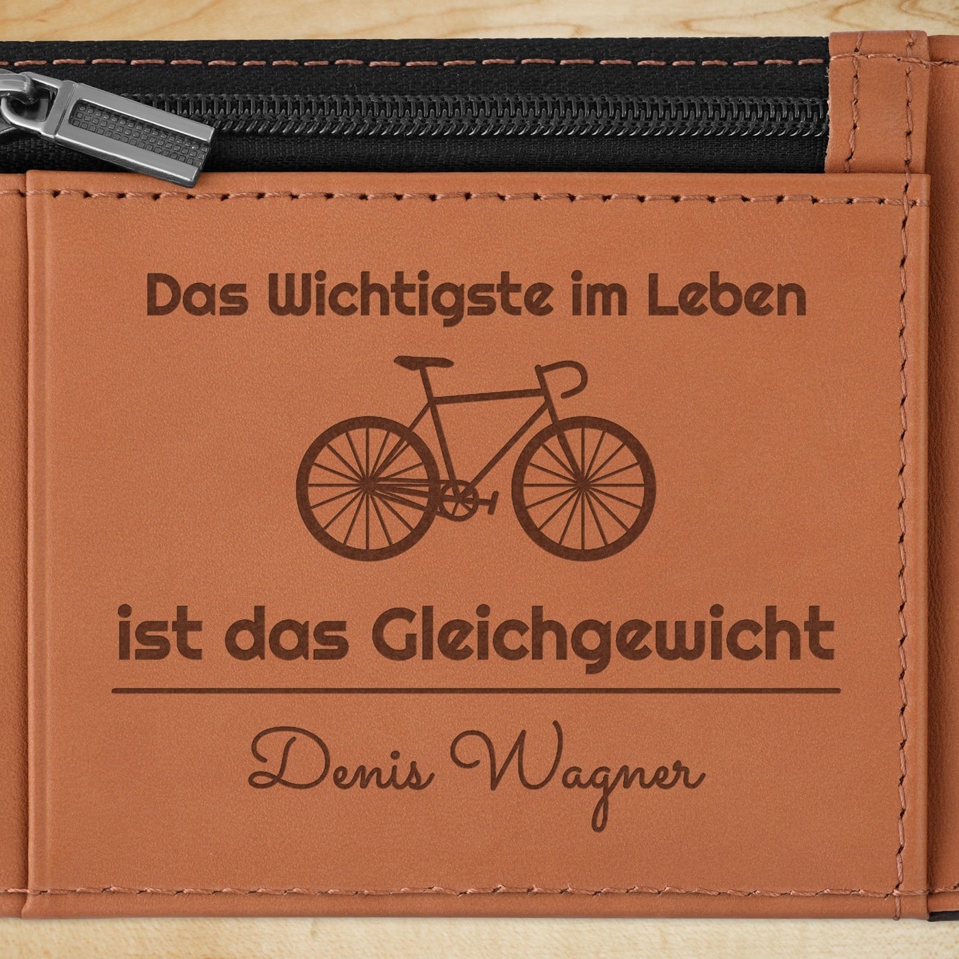 Herren Geldbeutel aus Leder mit Gravur Schwarz-Braun für einen Radfahrer