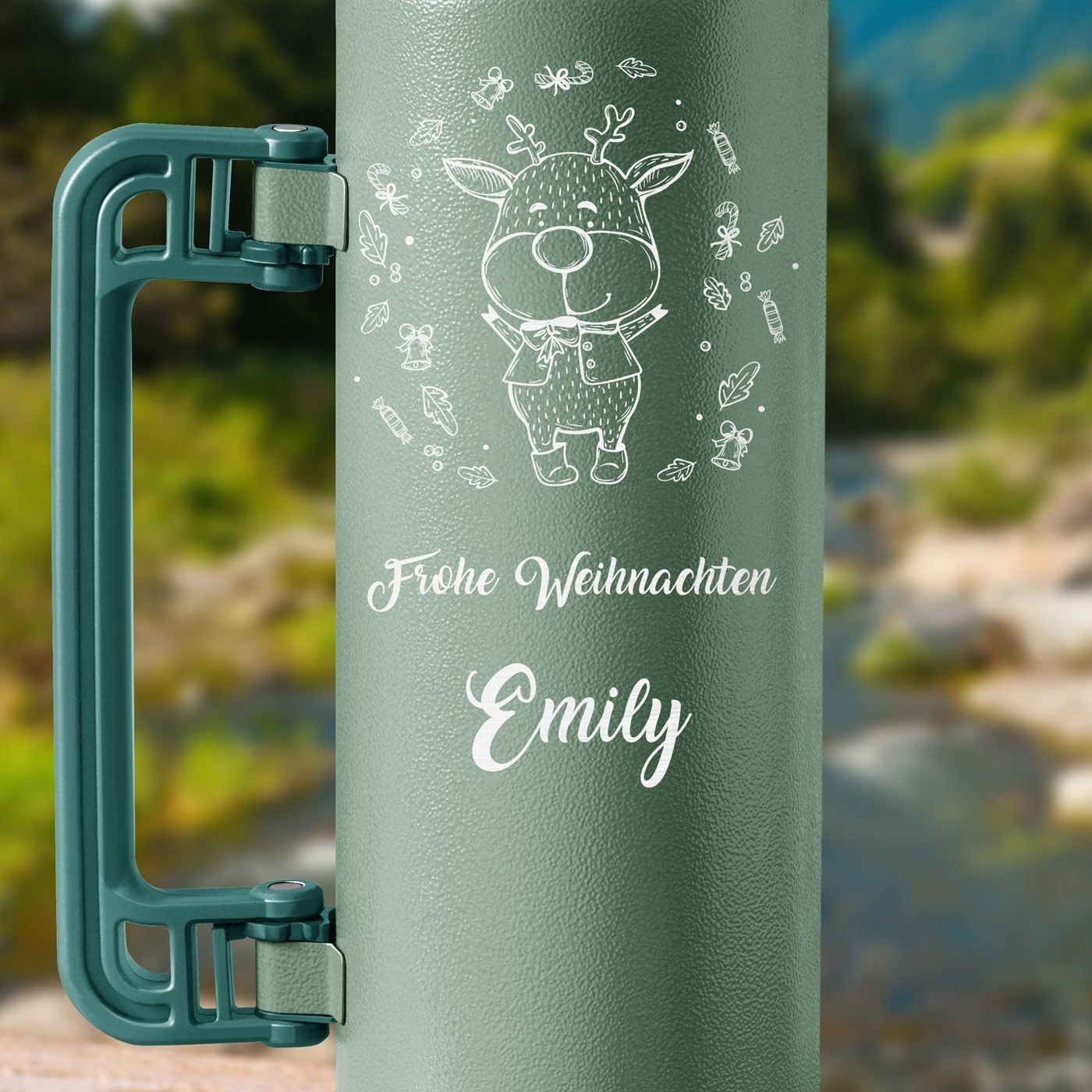 Grüne Thermosflasche mit Gravur und Trinkbecher für sie zur Weihnchatsfeier