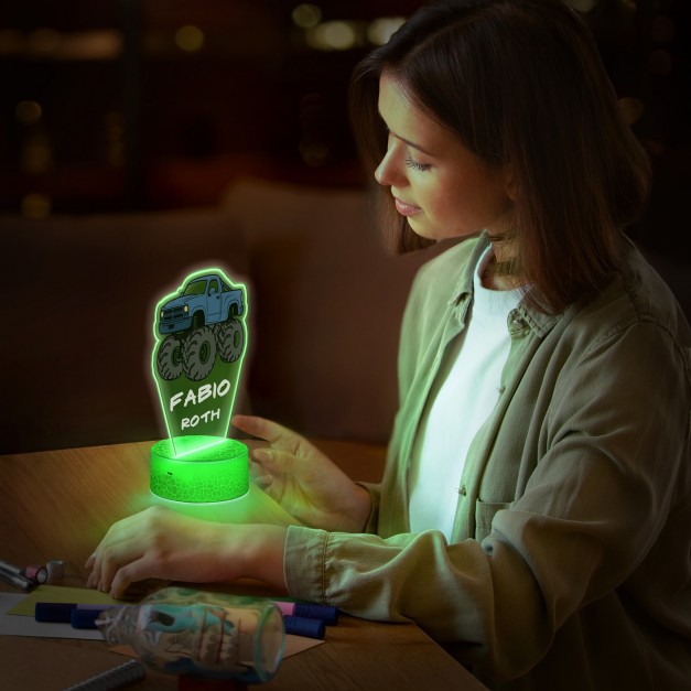 Nachtlicht mit buntem Aufdruck und LED-Sockel für ihn einen Jungen Autofahrer Motorsportfan