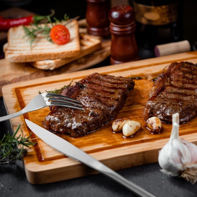 Steakbesteck Set für 6 Personen in einer Holzbox mit Gravur für einen Mann