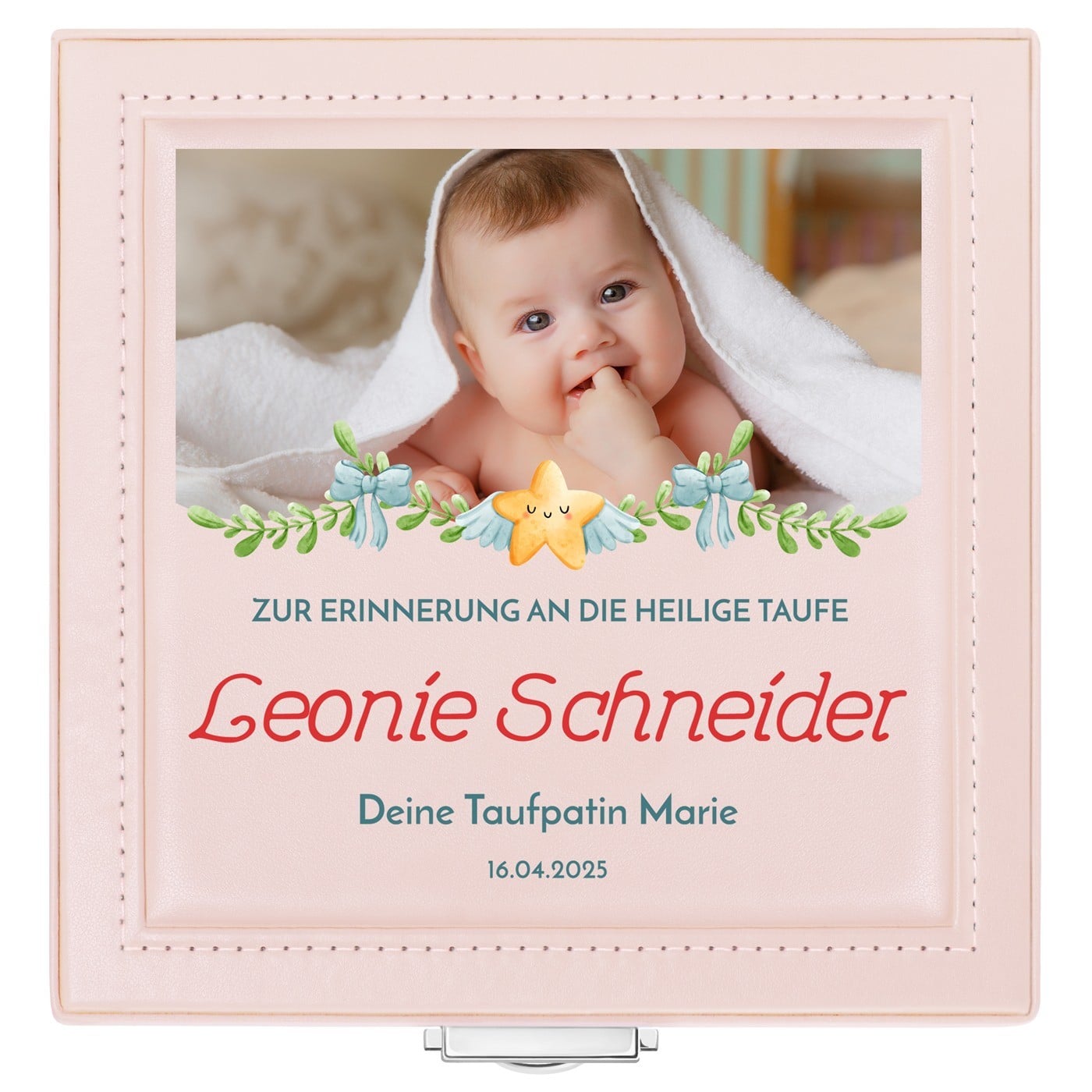 Puderrosa chmuckkästchen mit Aufdruck und eigenem Cover-Foto für ein Mädchen zur Heiligen Taufe