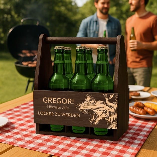 Bierträger aus Holz mit Flaschenöffner und Gravur für ihn zum Geburtstag Wolf