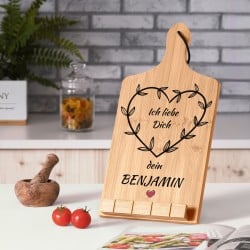 Buchständer in Form eines Küchenbretts mit Aufdruck für sie zum Valentinstag