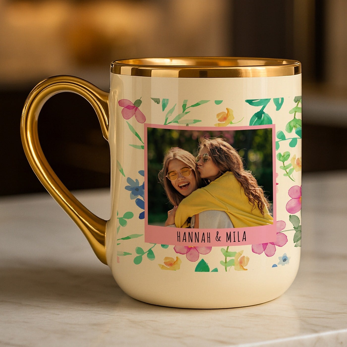 Kaffeebecher mit Goldakzenten und Foto für Ihre beste Freundin zum Geburtstag