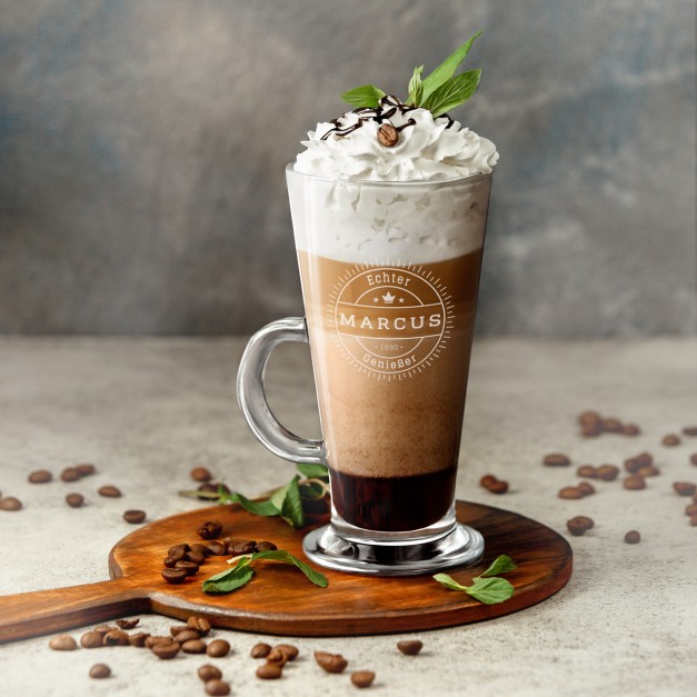 Kaffee Glas mit Gravur für einen Kaffeetrinker zum Geburtstag